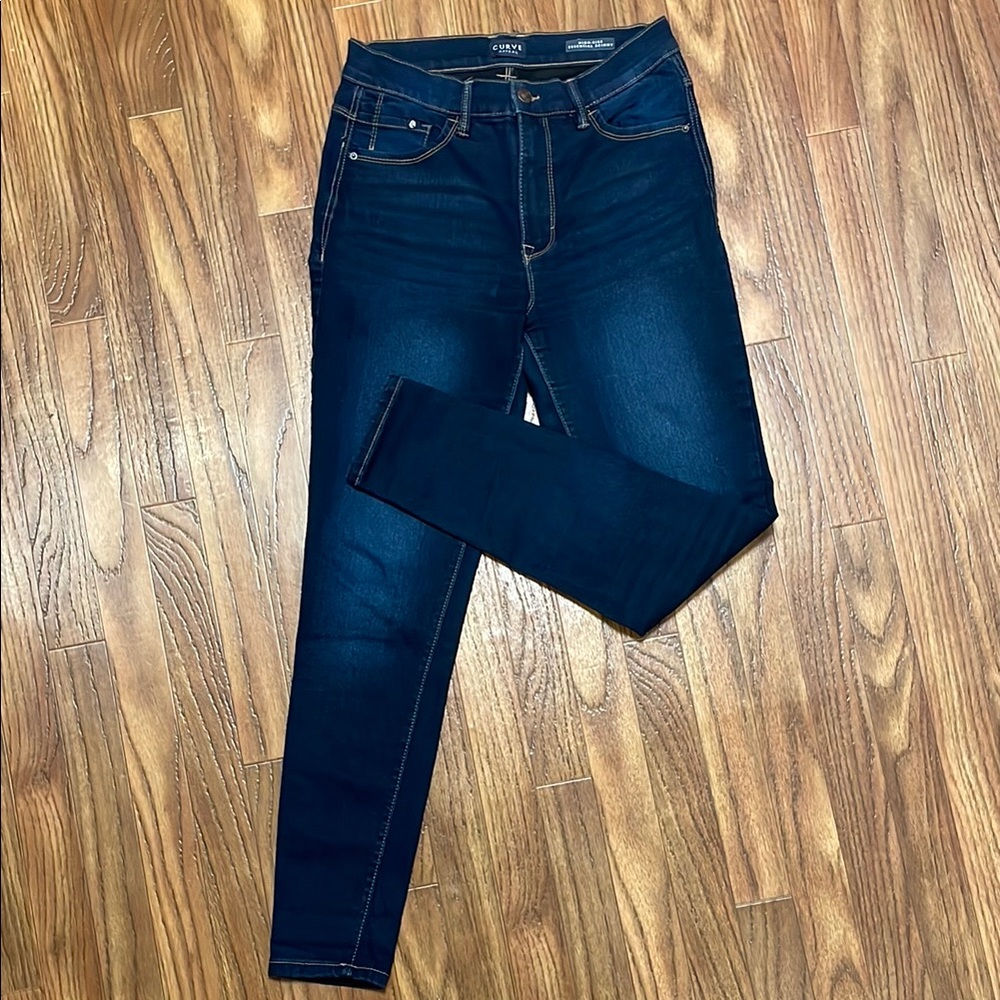 Curve Appeal High Rise Essential Skinny Jean 4/27 like new